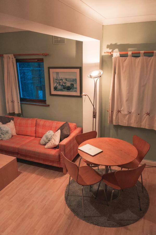 Windsor Place Apartment *